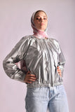 Silver raglan sleeves jacket.