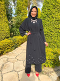 Two pieces black set beaded with pearls. - Livefree